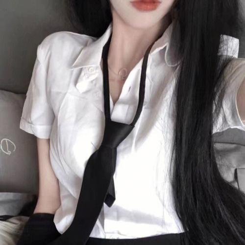 菲力斯与罗拉